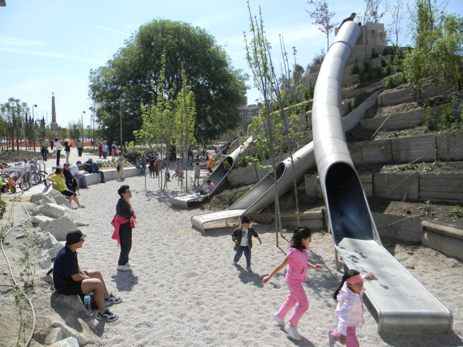 Madrid Rio Slides
